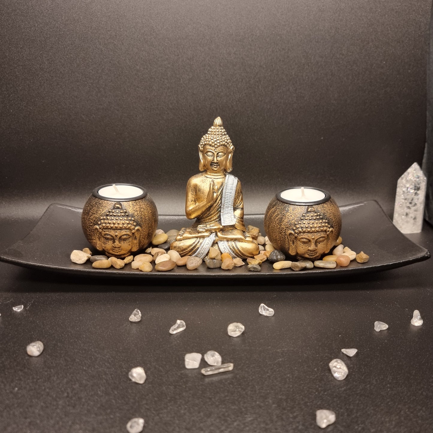 Schale mit Buddha und Teelichthaltern