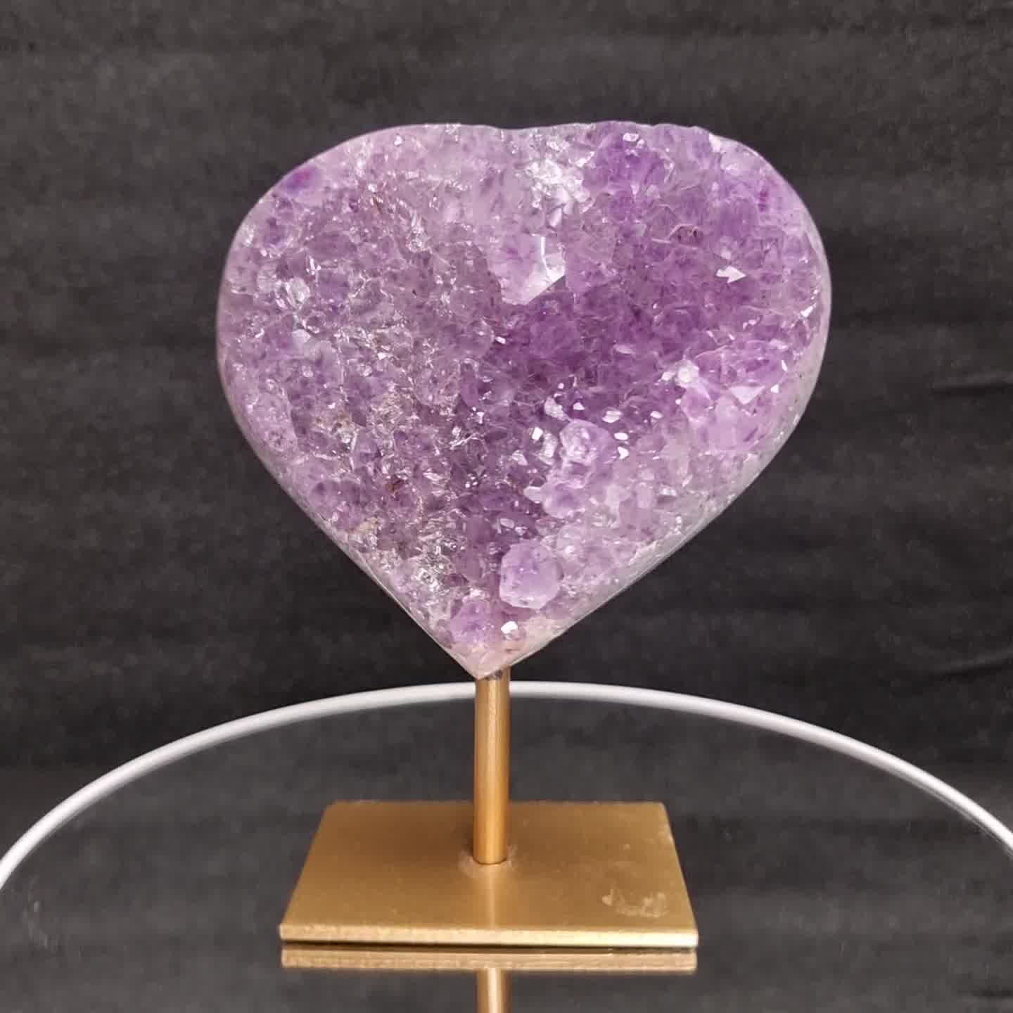 Amethyst Herz auf Stand