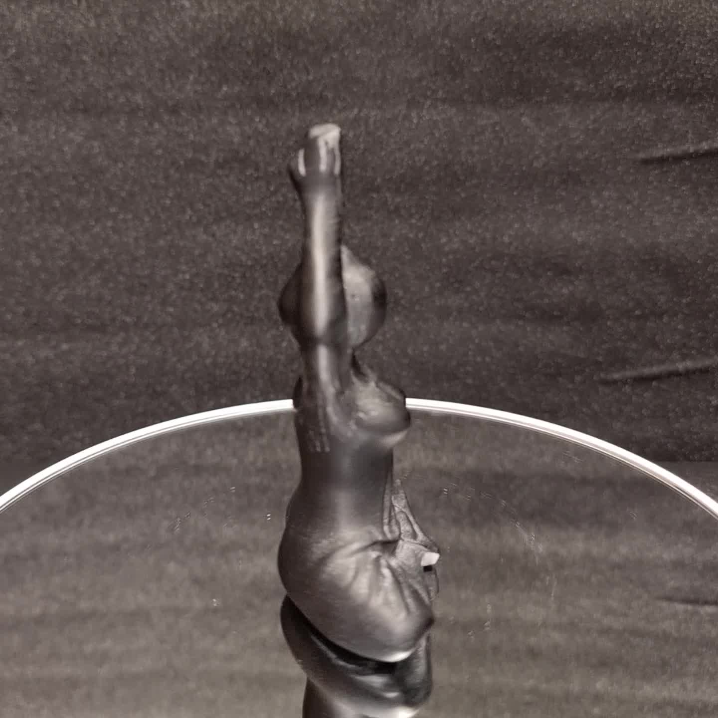 Obsidian Yoga Dame