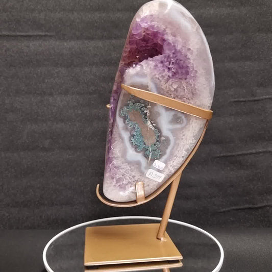 Amethyst Freeform auf Stand