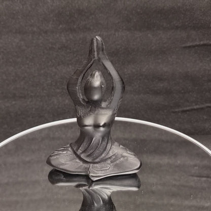 Obsidian Yoga Dame