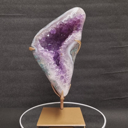 Amethyst Freeform auf Stand