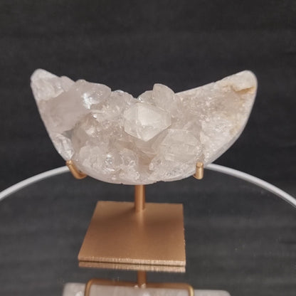 Bergkristall Mond auf Stand Gold